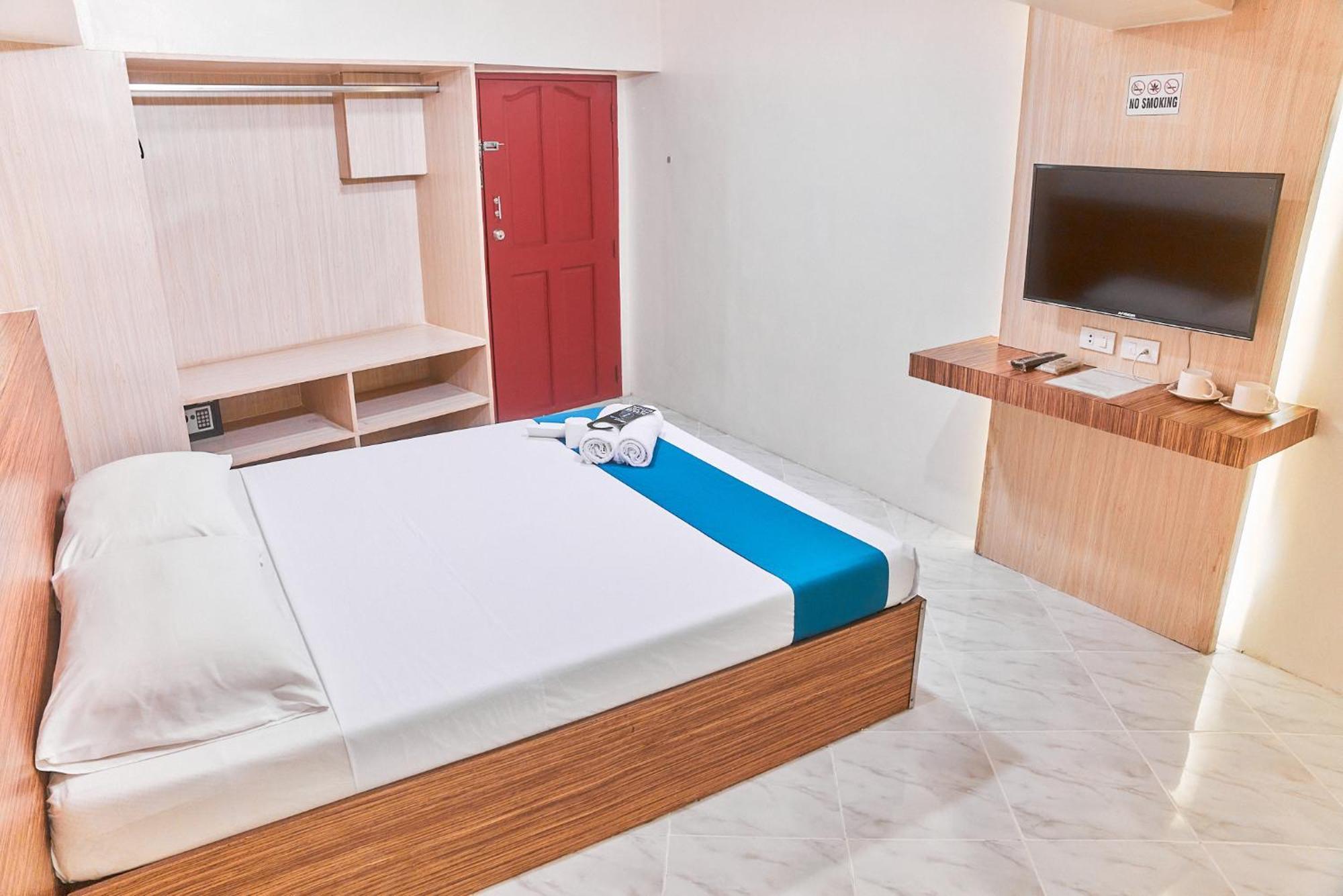 סן פדרו מקאטי Circuit Hostel מראה חיצוני תמונה